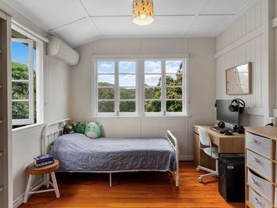 16 Cecil Road, Bardon