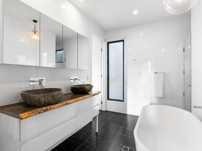 235 Birdwood Terrace, Toowong