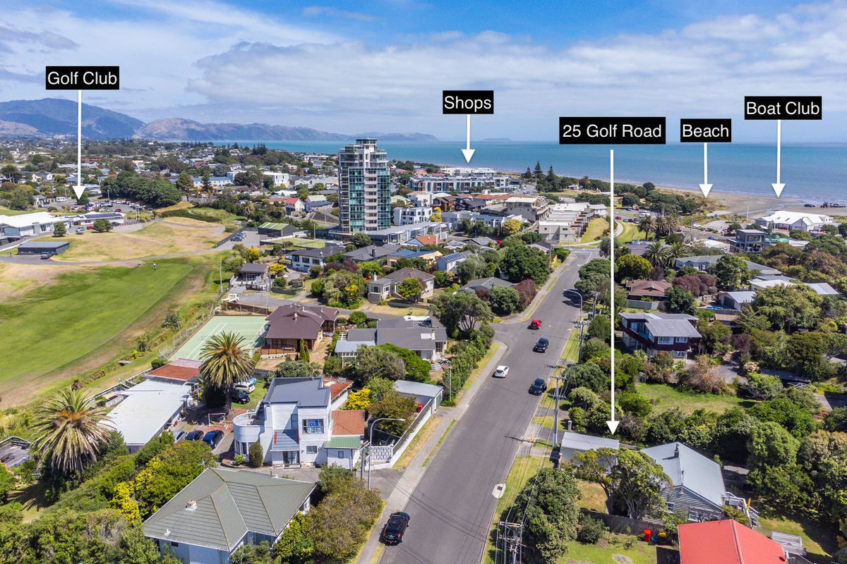 25 Golf Road, Paraparaumu Beach