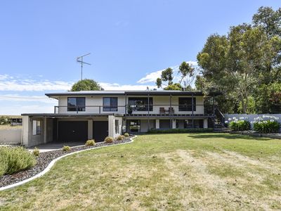 107 Orchard Road, Moorak