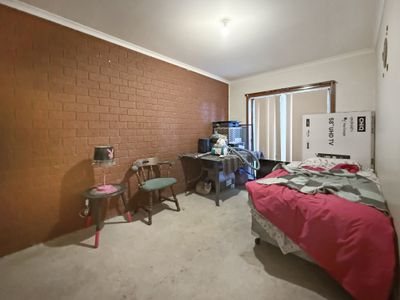 2 / 115 Fowler Street, Deniliquin