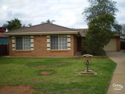 6 Hellyer Court, Dubbo