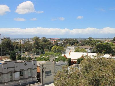 26 / 13A Queen Street, Arncliffe