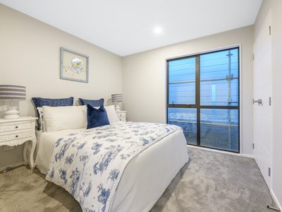25 Tahingamanu Road, Hobsonville