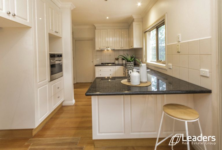 2/23 Barbara Avenue, Glen Waverley
