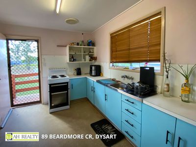 89 Beardmore Crescent, Dysart