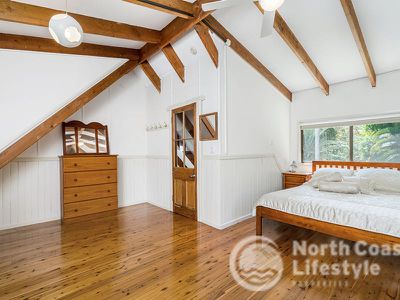 18 Elizabeth Avenue, South Golden Beach