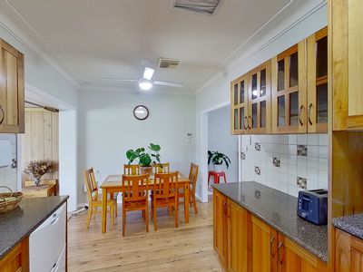 33 Banksia Crescent, Dubbo