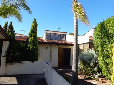 4 / 4 Thelma Street, Como