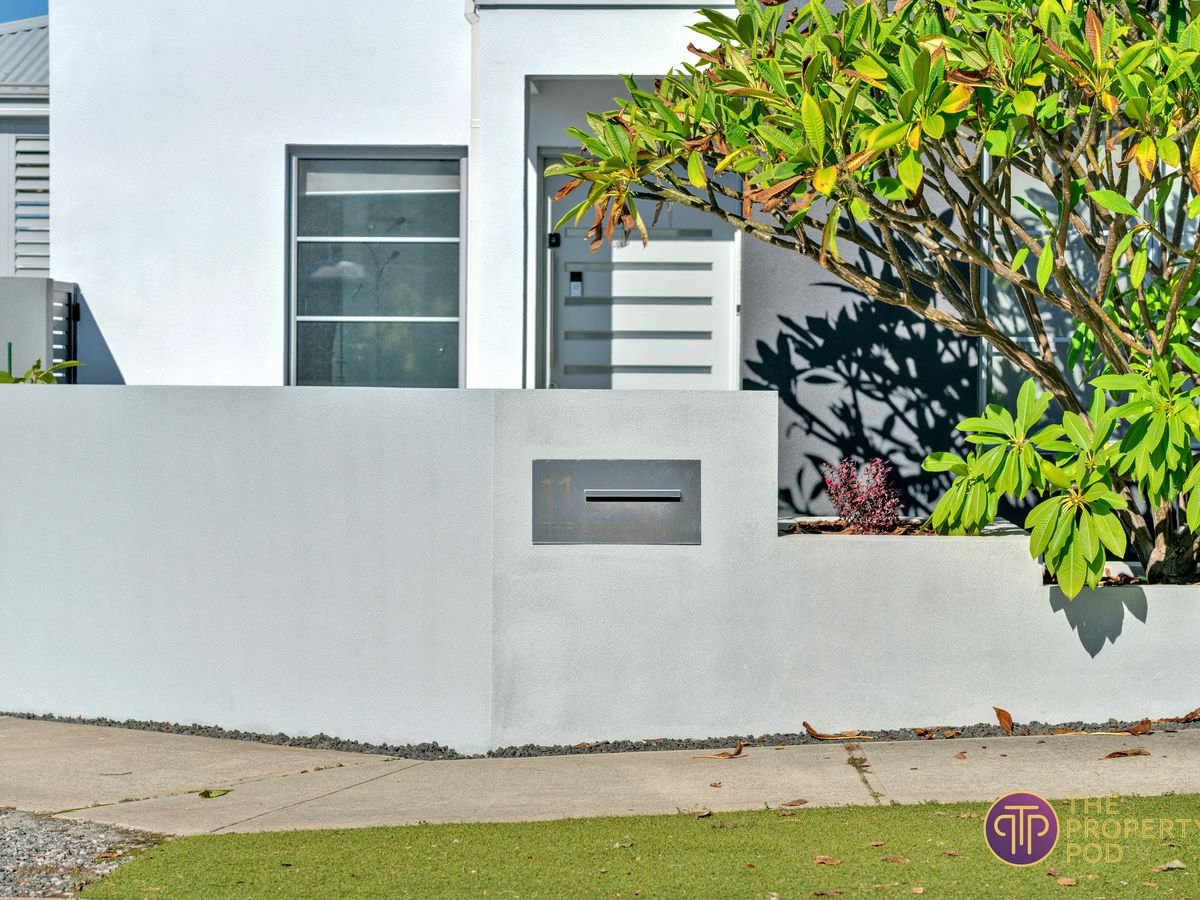 11 The Grandstand, Harrisdale