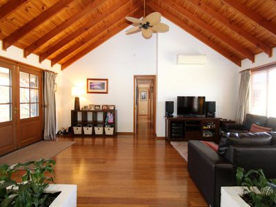 10 Dale Place, Windradyne