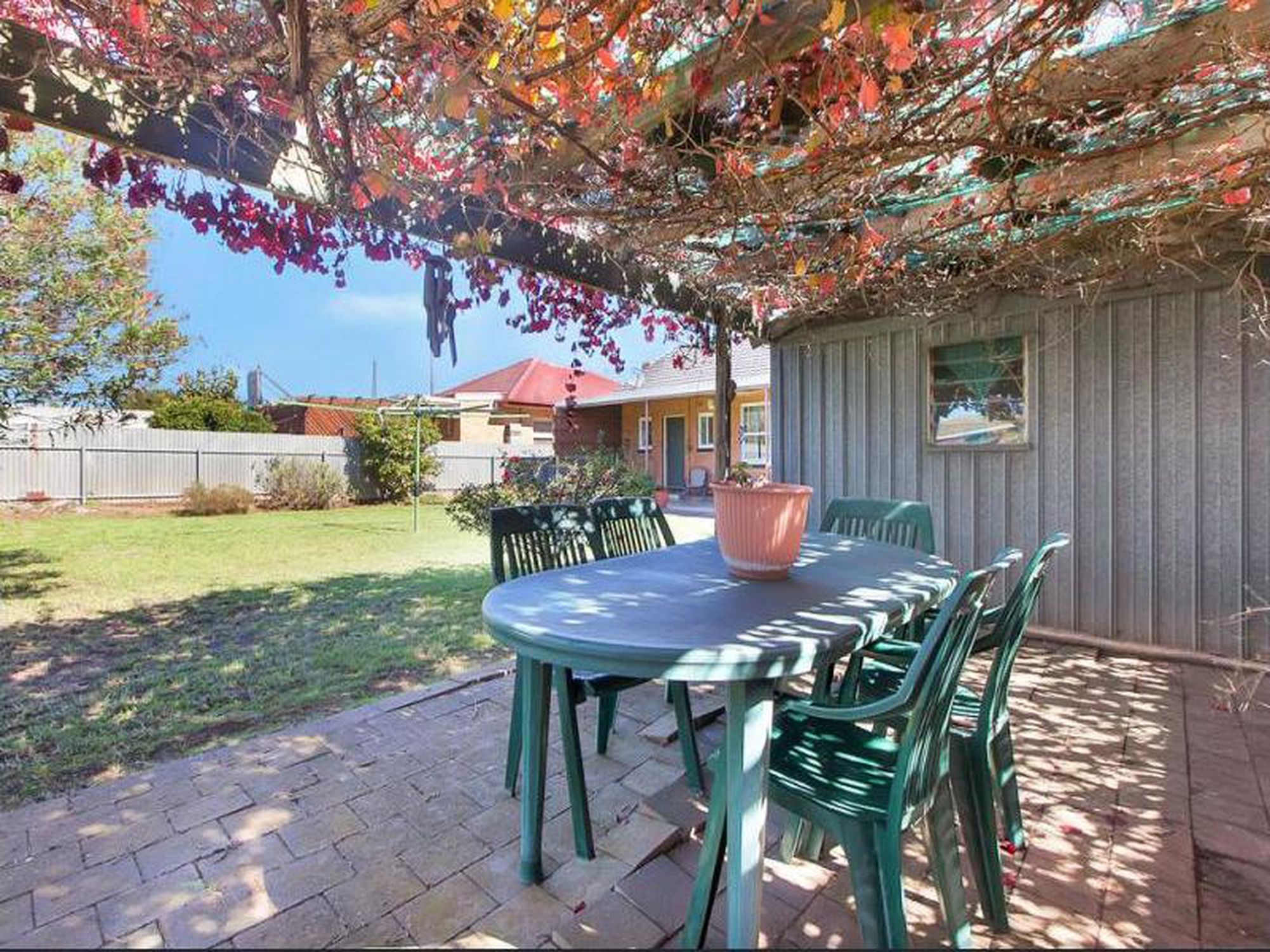 62 Bradley Grove, Mitchell Park