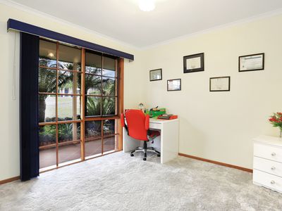 7-9 Burlington Crescent, Leopold
