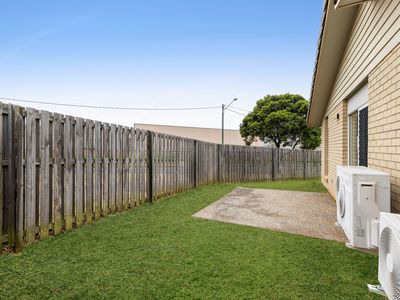 2/274 Long Street, South Toowoomba