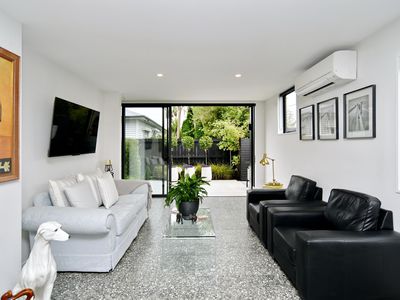 1 / 12 Hume Street, Sydenham
