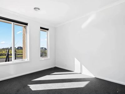 7 Gloss Street, Mambourin