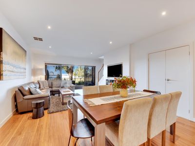 2 / 10 Luton Drive, Yarrawonga