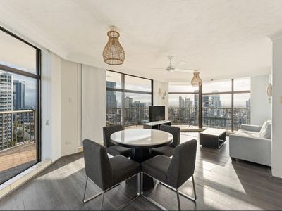 17E / 80 The Esplanade, Surfers Paradise