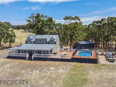 425 Adairs Lane, Heathcote