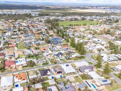 63 MURDOCH DRIVE, Singleton