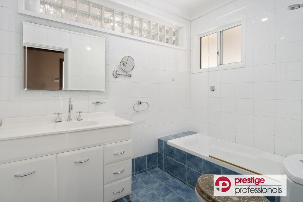 13 Salamaua Crescent, Holsworthy