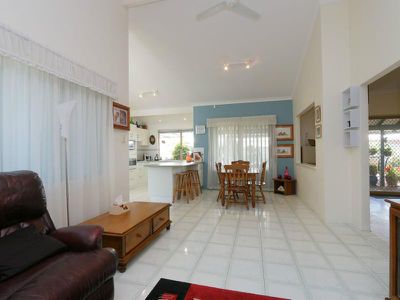 10 Woodland Dale, Canning Vale