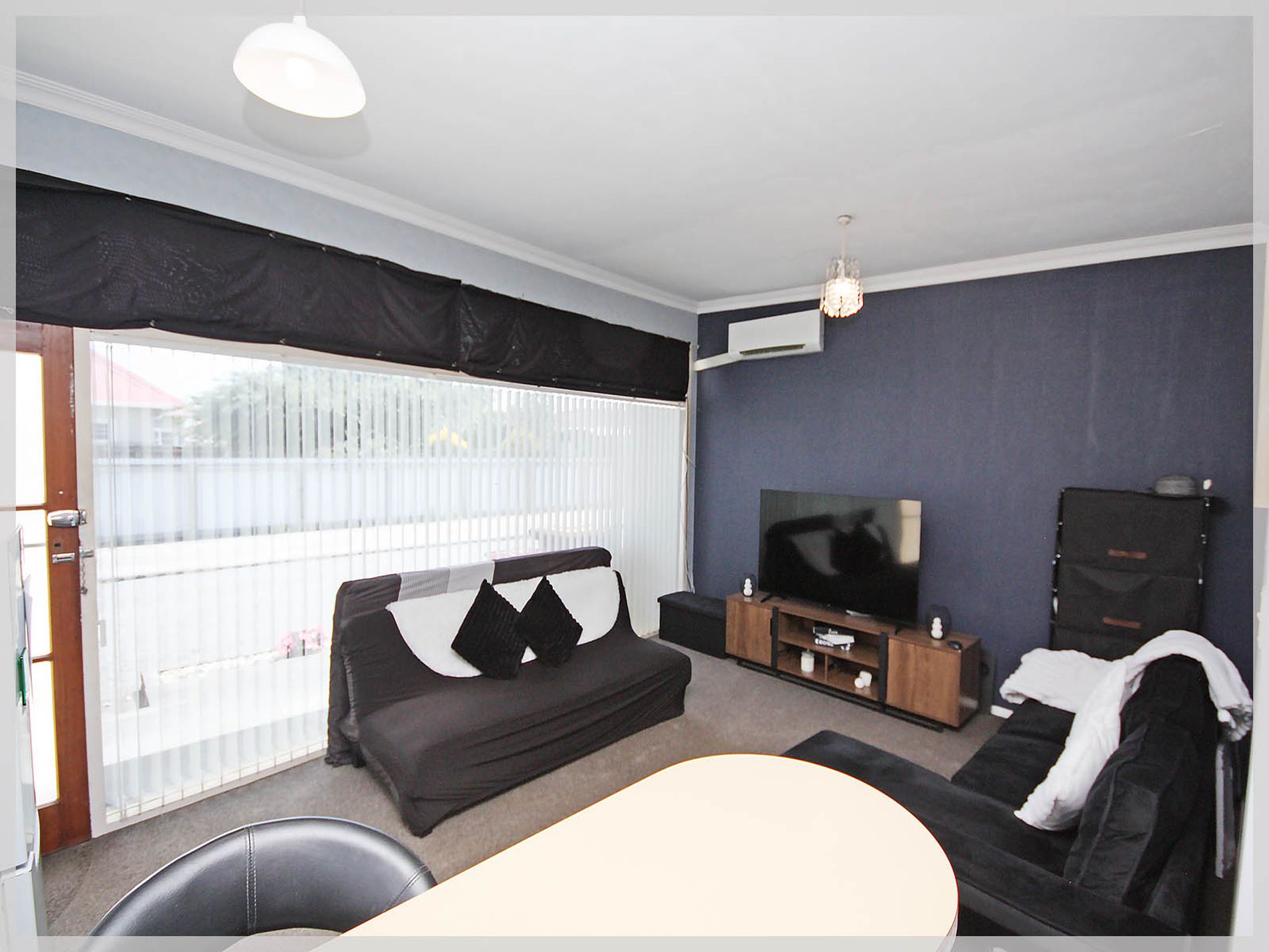 flat 3 / 72 Queen Street West, Levin