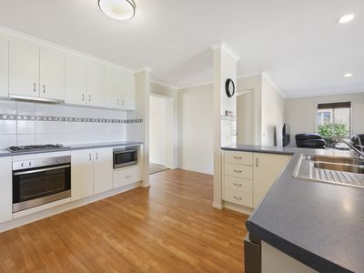4 Dunroe Court, Warrnambool