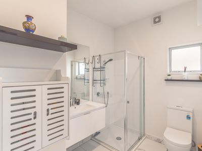 25B Champion Street, Edgeware