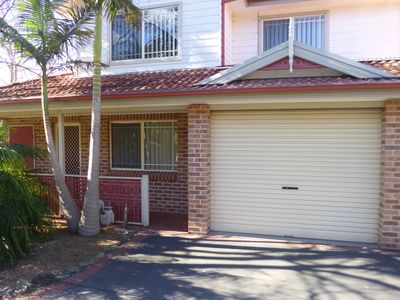 12 / 82-88 Daintree Drive, Albion Park