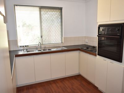 2/19 Albemarle Street, Scarborough