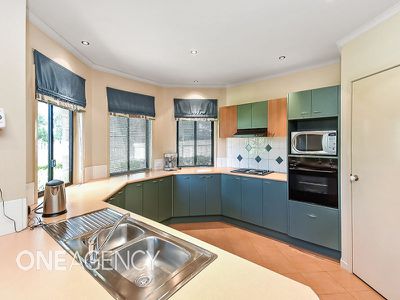 21 Toorak Place, Forest Lake