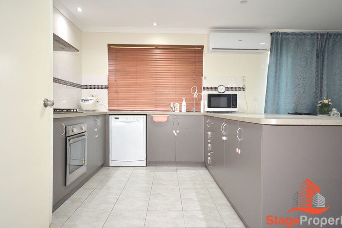 49 Balaka Way, Queens Park