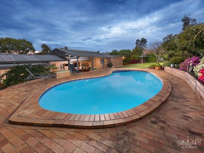 10 HALEY CRESCENT, Wodonga