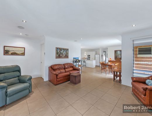 AFFORDABLE NOOSAVILLE ADDRESS image 11