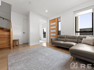 2 / 33 Albert Road, Hallam