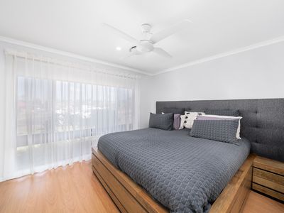 8 Penfold Place, Edensor Park