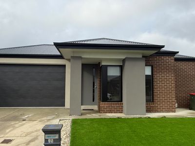 15 Kite Street, Winter Valley