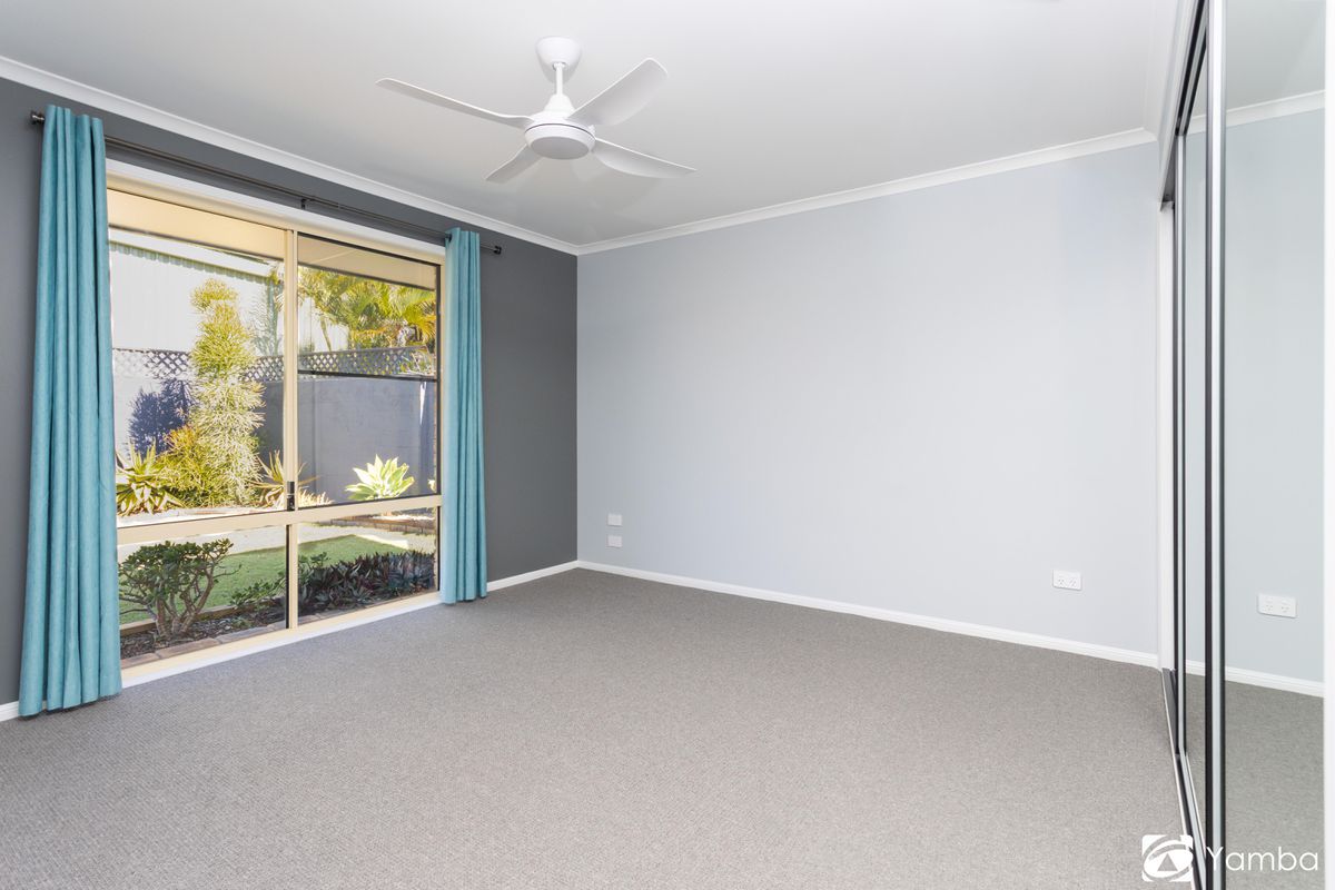 4 Edgewater Close, Yamba