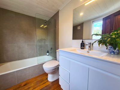 50 Cairns Road, Surges Bay