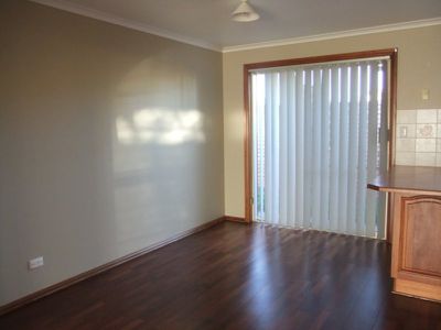 1 / 2 Underwood Avenue, Mount Gambier