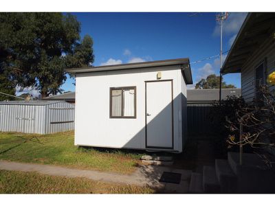 6 Elizabeth Street, Horsham