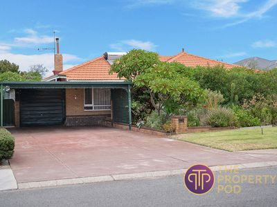 50 Howes Crescent, Dianella