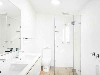 10 Urunga Parade, West Wollongong