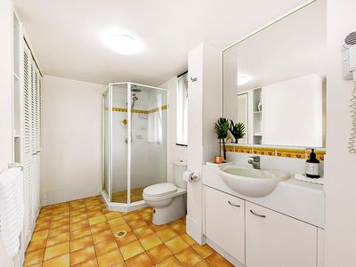 9 / 21 Peerless Avenue, Mermaid Beach