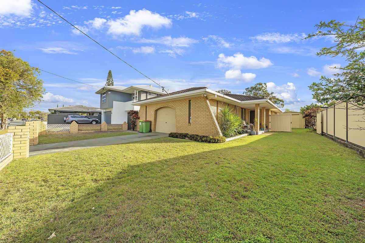 36 Jacaranda Avenue, Hollywell