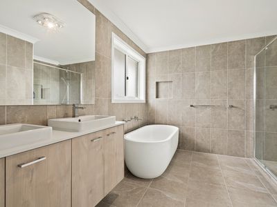 35 Bara Parade , Dolphin Point