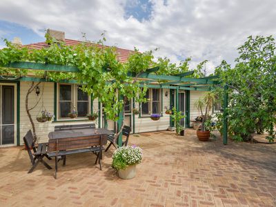 84 Varden Street, Piccadilly