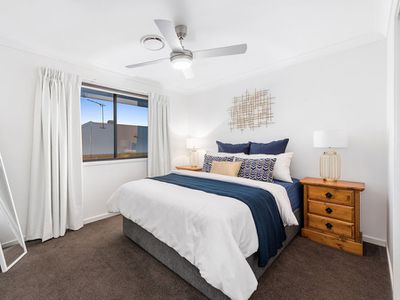 40 Highland Crescent, Belmont