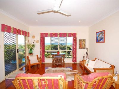 9 Cove Boulevard, River Heads
